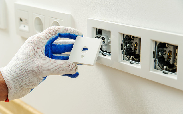 Elektro­installation bei K + S Elektroservice GmbH in Potsdam