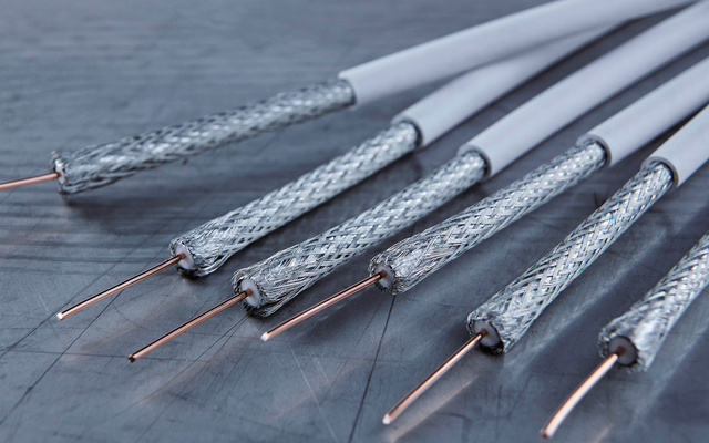 Kabel- und Steckverbinder bei K + S Elektroservice GmbH in Potsdam
