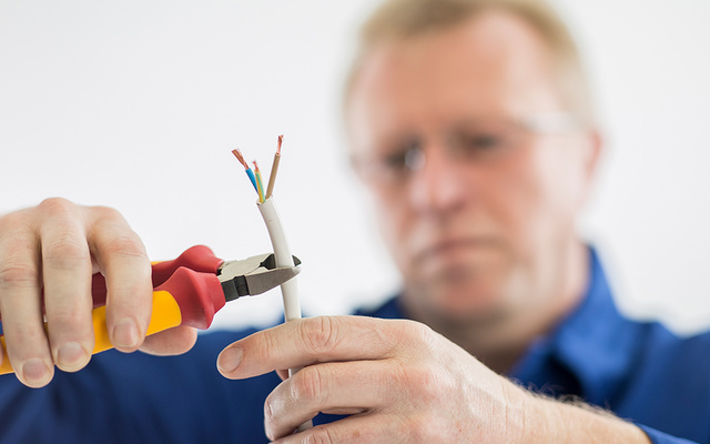DGUV Vorschrift 3-Check bei K + S Elektroservice GmbH in Potsdam